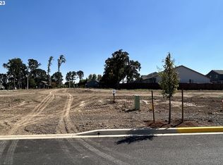 1518 NW Tracy St #30, McMinnville, OR 97128