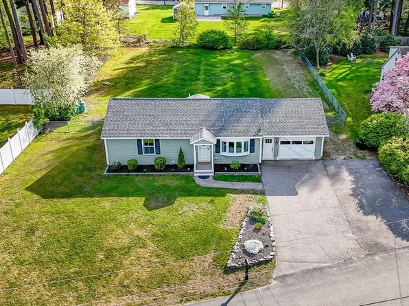 6 Bramble Dr, Nashua, NH 03062