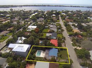 335 Ellamar Rd, West Palm Beach, FL 33405