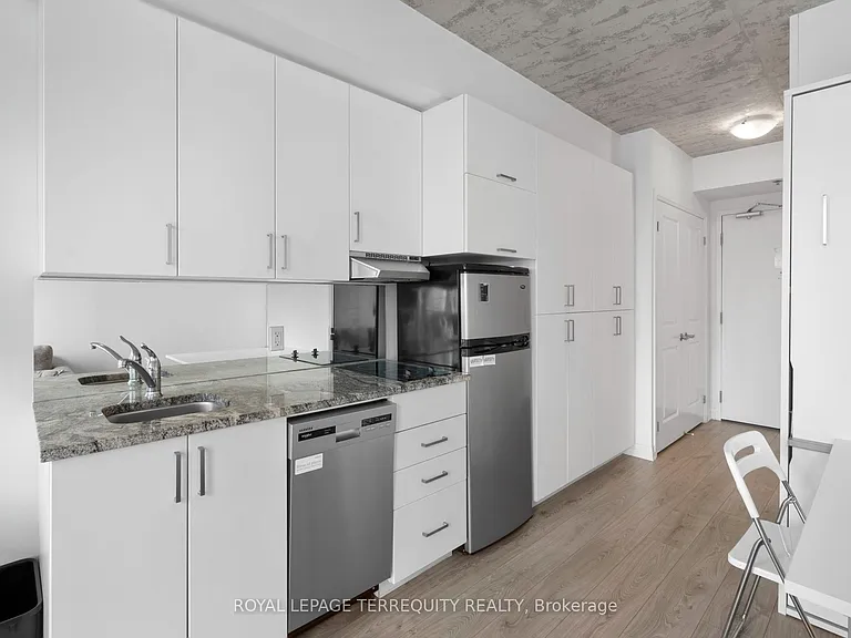 1900 Simcoe St N #703 — Photo 8