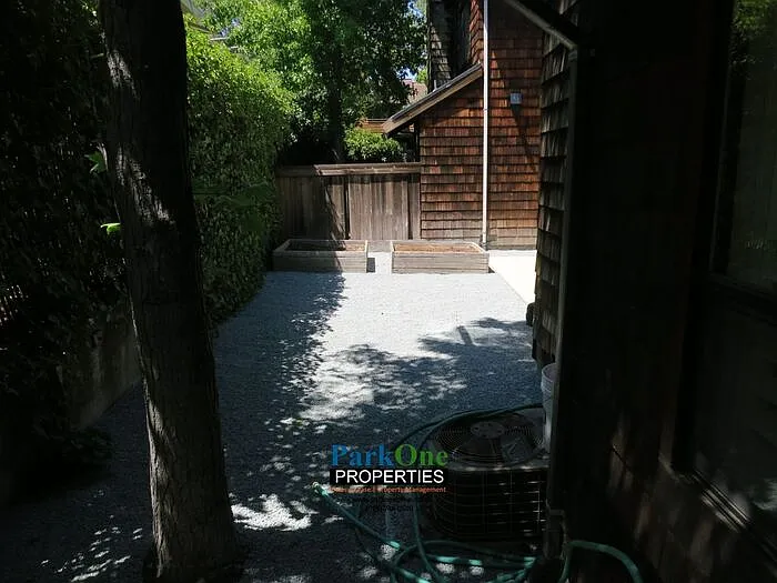 905 Colina Ct — Photo 27