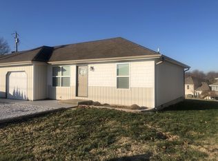 1921 S 18th Ave, Ozark, MO 65721