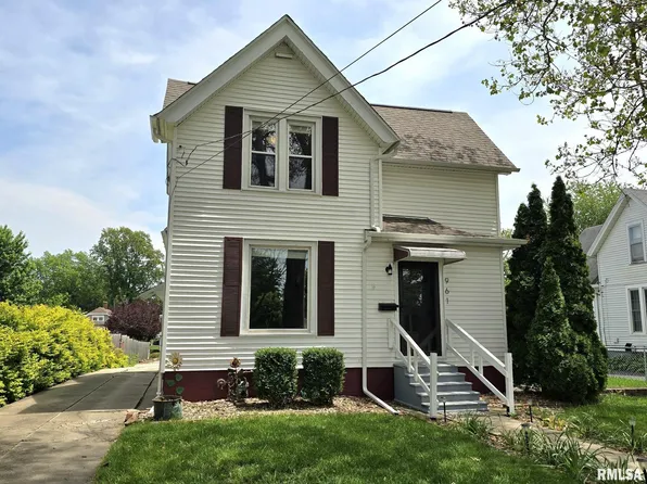 961 Beecher Ave, Galesburg, IL 61401