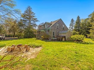 58 Loomis Ln, Barnstable, MA 02630