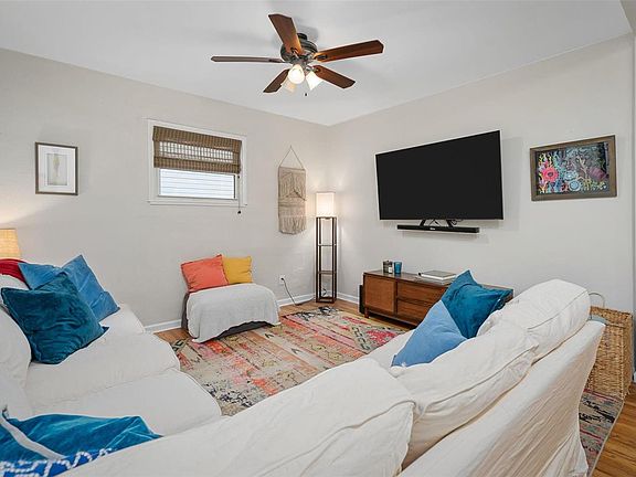 5th image of 6942 Mardel Ave