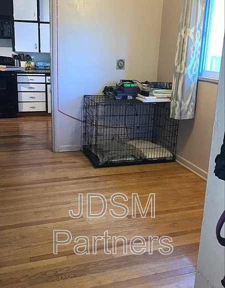 1545 N Jackson St — Photo 10