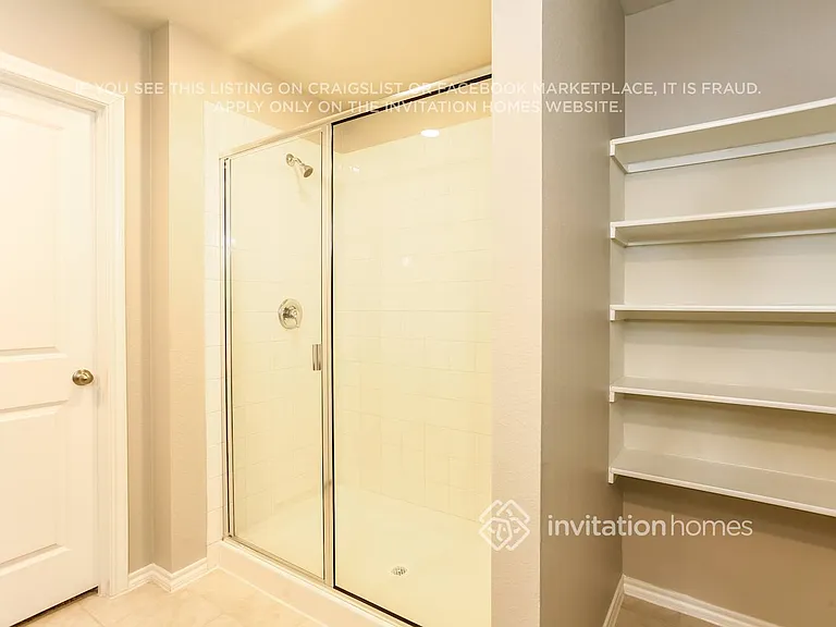 1804 Yale St — Photo 11