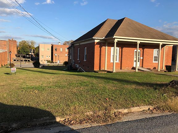 2nd image of 304 Truck St #2