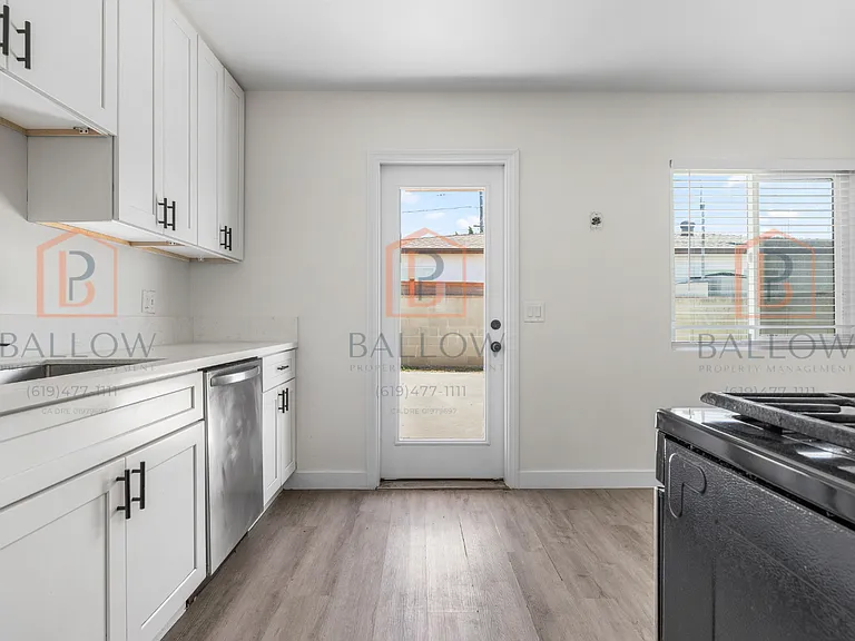 455-457 Smith Ave #457-B — Photo 5