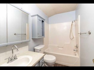2460 S Capri Ln, Wichita, KS 67210