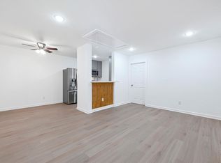 5718 Eskridge St #1, Houston, TX 77023