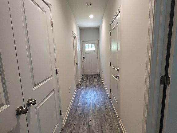 3rd image of 11810 Titan Ave