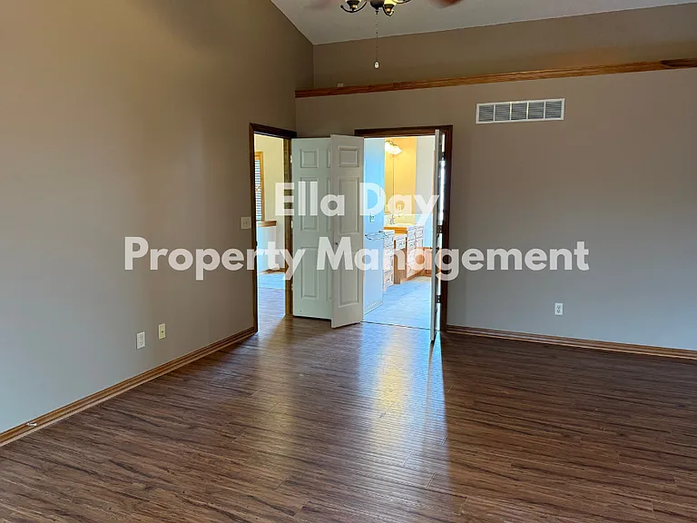 3025 N Triple Creek Dr — Photo 6