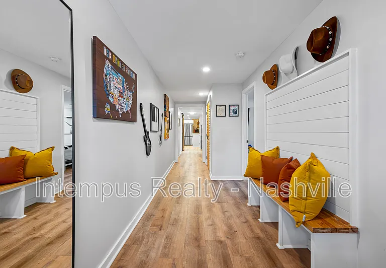 840 Lemont Dr #B — Photo 14