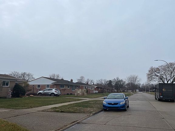 4th image of 34045 Sheridan St
