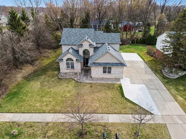 1923 Woodbine Dr, Canton, MI 48188