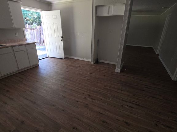 4th image of 37168 6th St #2