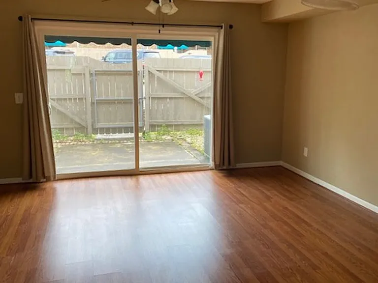 3700 Bush River Rd #H5 — Photo 2