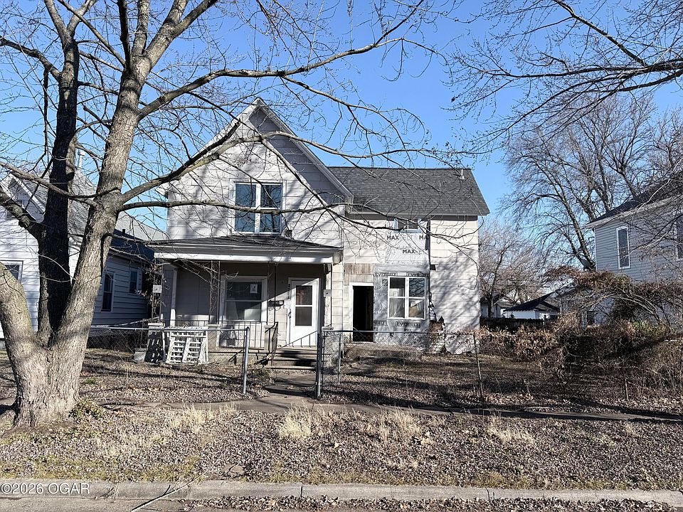 1st image of 1403 S Sergeant Ave