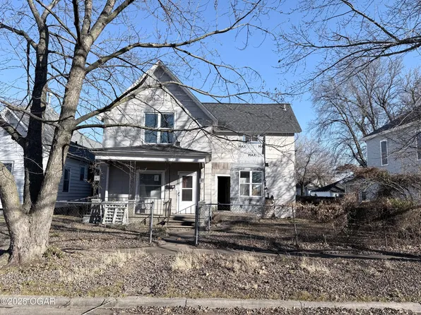 1403 S Sergeant Ave, Joplin, MO 64804