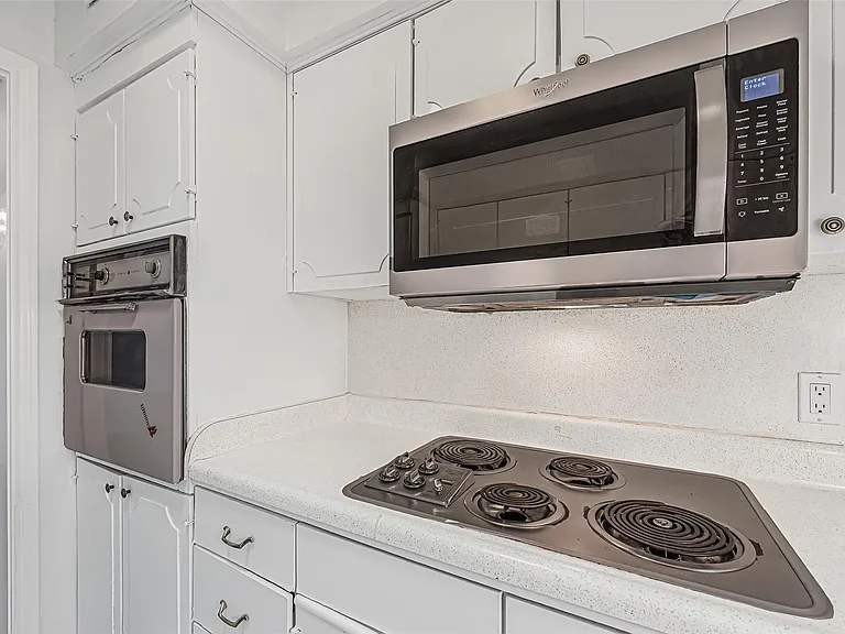 2601 Bellefontaine St #B309 — Photo 11