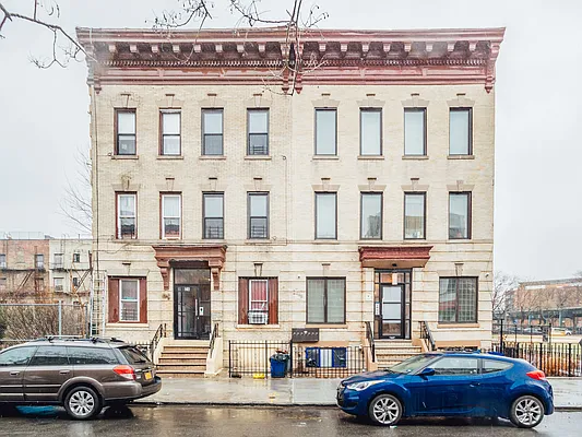 Rented by Nooklyn NYC LLC | media 46