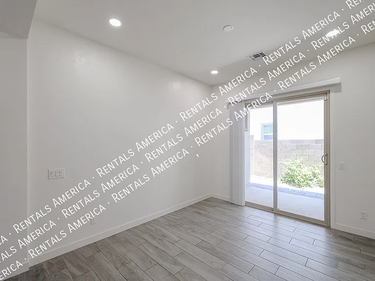 1530 E San Carlos Way — Photo 28