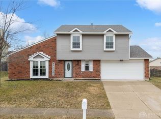 6681 Deer Knolls Dr, Dayton, OH 45424