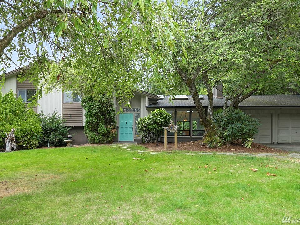 1st image of 3800 Lakehills Dr SE