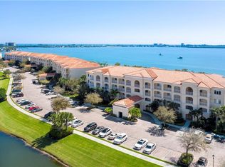 25 Harbour Isle Dr W UNIT 201, Fort Pierce, FL 34949