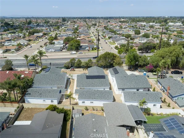 7242 Valley Vw, Buena Park, CA 90620