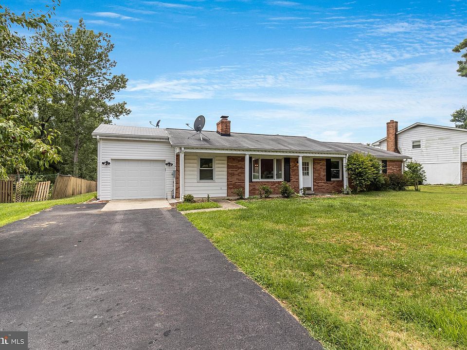 1st image of 35731 Golf Course Dr