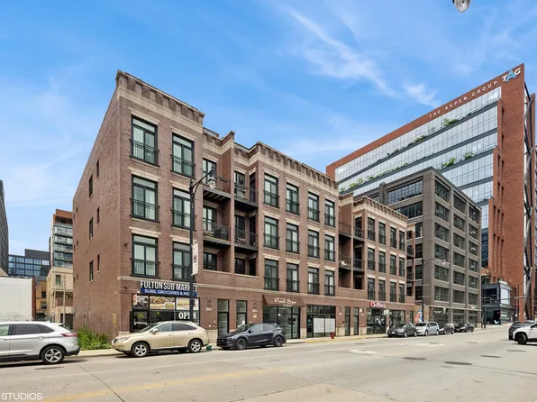 210 N Halsted St Unit 4, Chicago, IL 60661