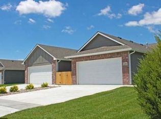 5553 N Edwards Cir, Wichita, KS 67204