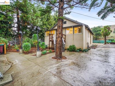 10520 Stella St, Oakland, CA, 94605