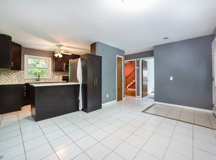 51 Lonaconing Rd, Highland Lakes, NJ 07422