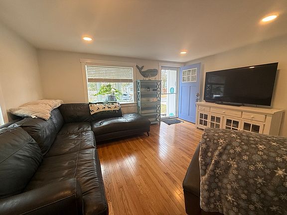 3rd image of 13 Monack Rd