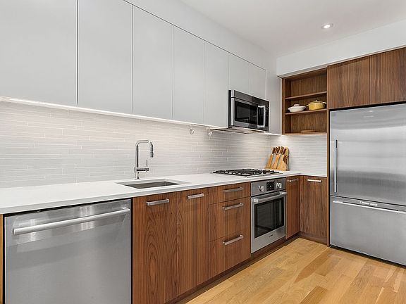 2nd image of 701 Union St #2A