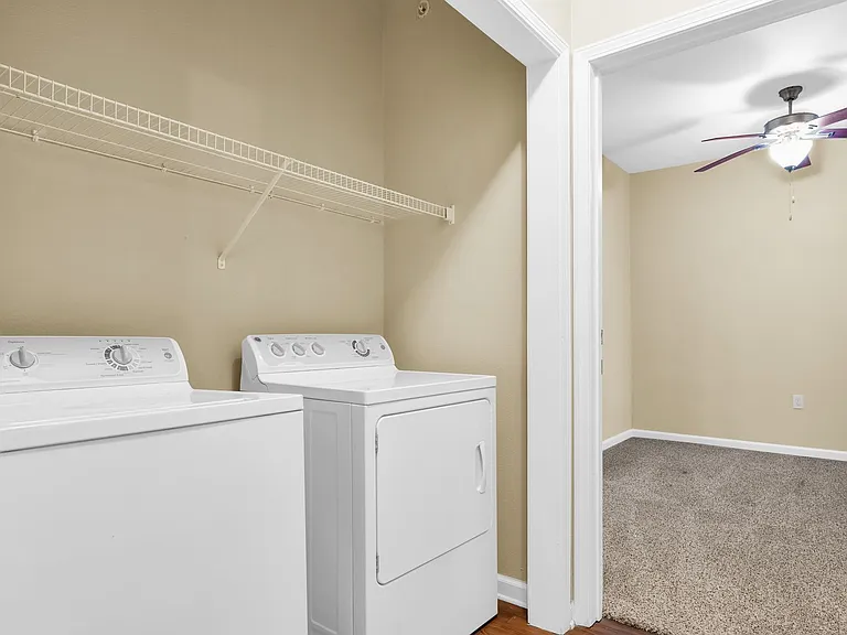 Copper View Apartments — Photo 58