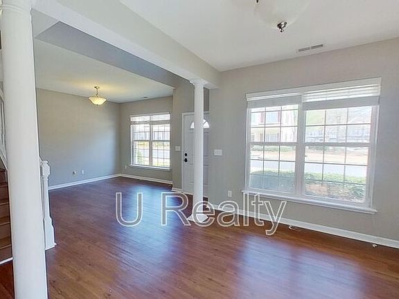 3rd image of 10730 Yellow Tail Ct
