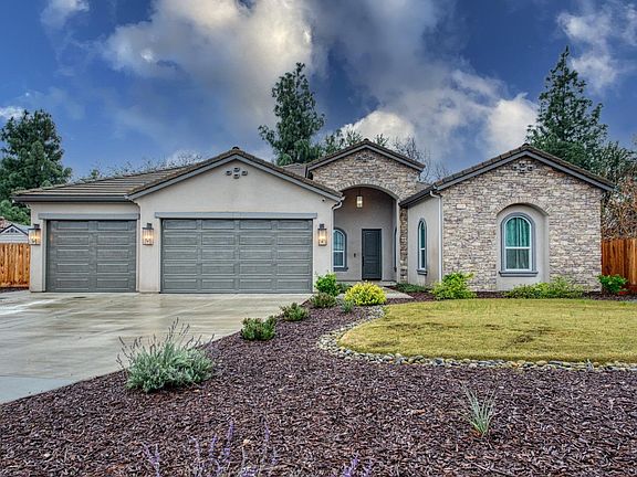 3rd image of 2158 Antonio Ave