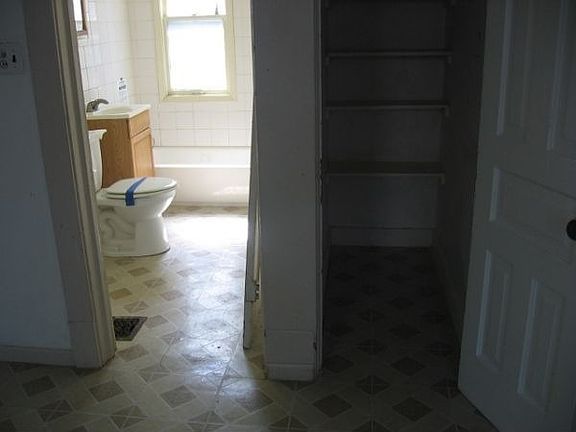 3rd image of 3330 W McKinley Blvd