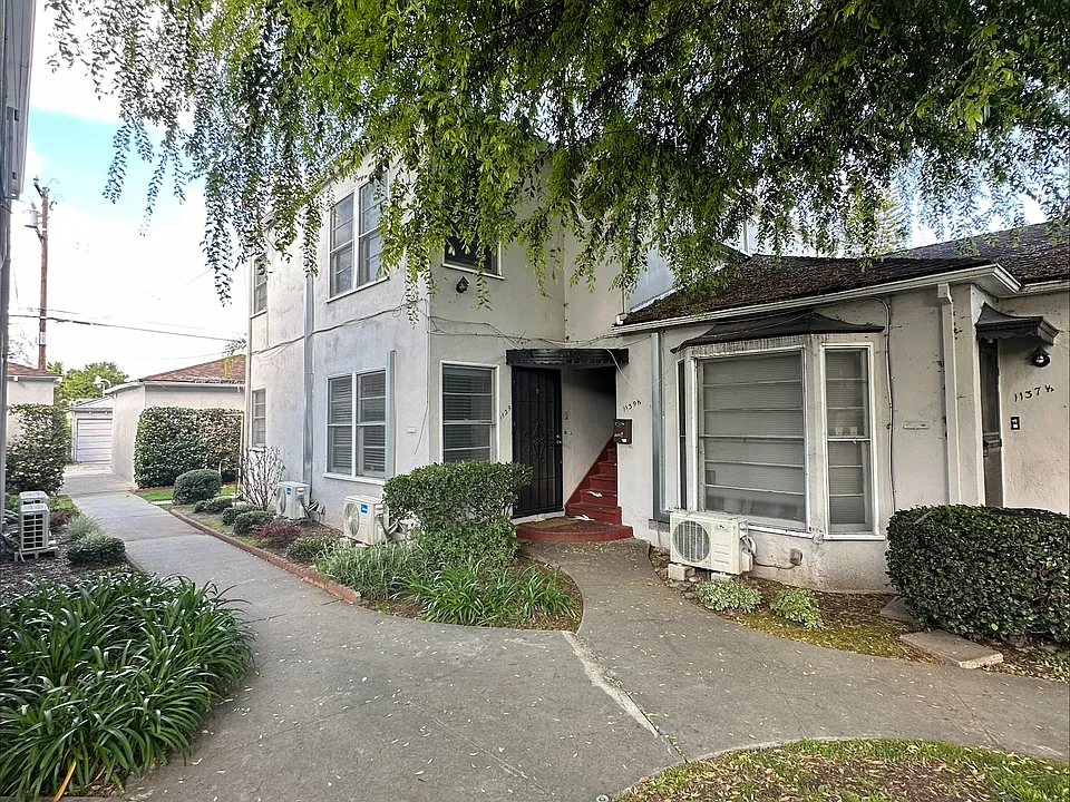 1137-1141 S Garfield Ave #11391/2