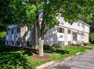 Cambridge Square, Youngstown, OH 44512