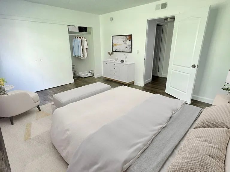 3101 Eagle Rock Blvd — Photo 24