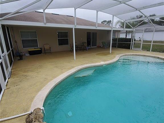 2nd image of 471 El Camino Dr