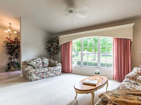 3rd image of 79 Sounders Trail Cir