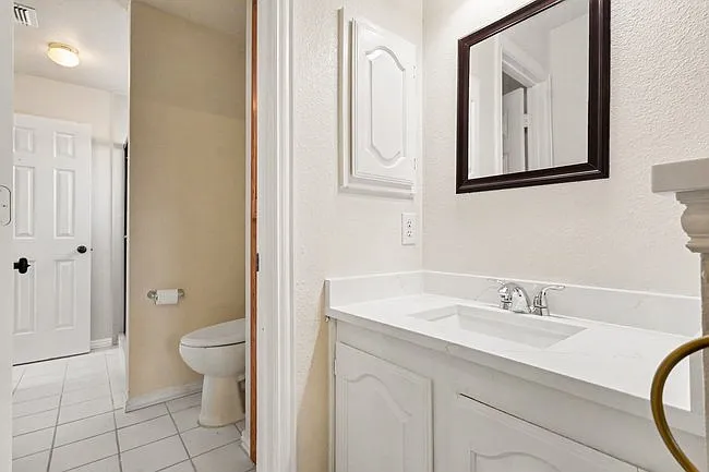 1027 Creek Bnd — Photo 20