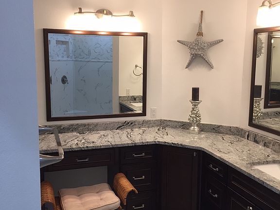 5th image of 11411 Harbor Way APT 1622