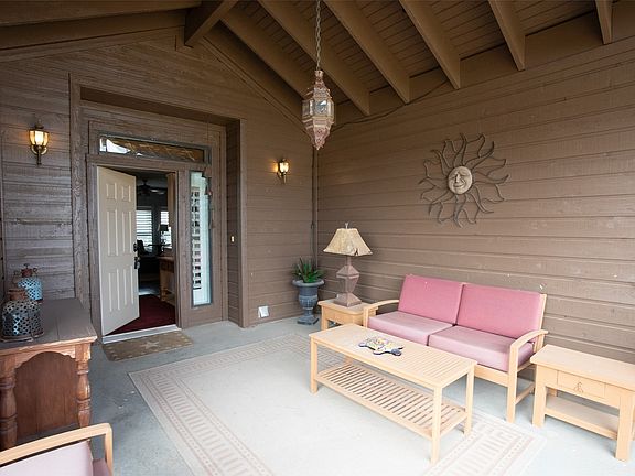 2nd image of 1204 Eagle Point